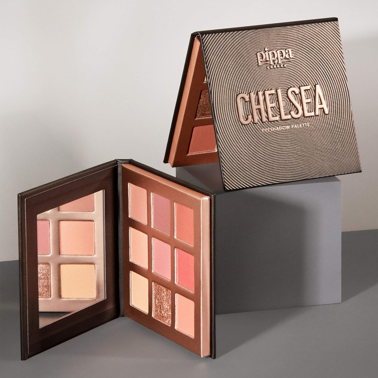 Pippa of London Chelsea Make Up Palette 352 for Cheeks and Eyes with 9 Luxury Eyeshadows, Highlighters and Blushers in Rose Gold case with Mirror