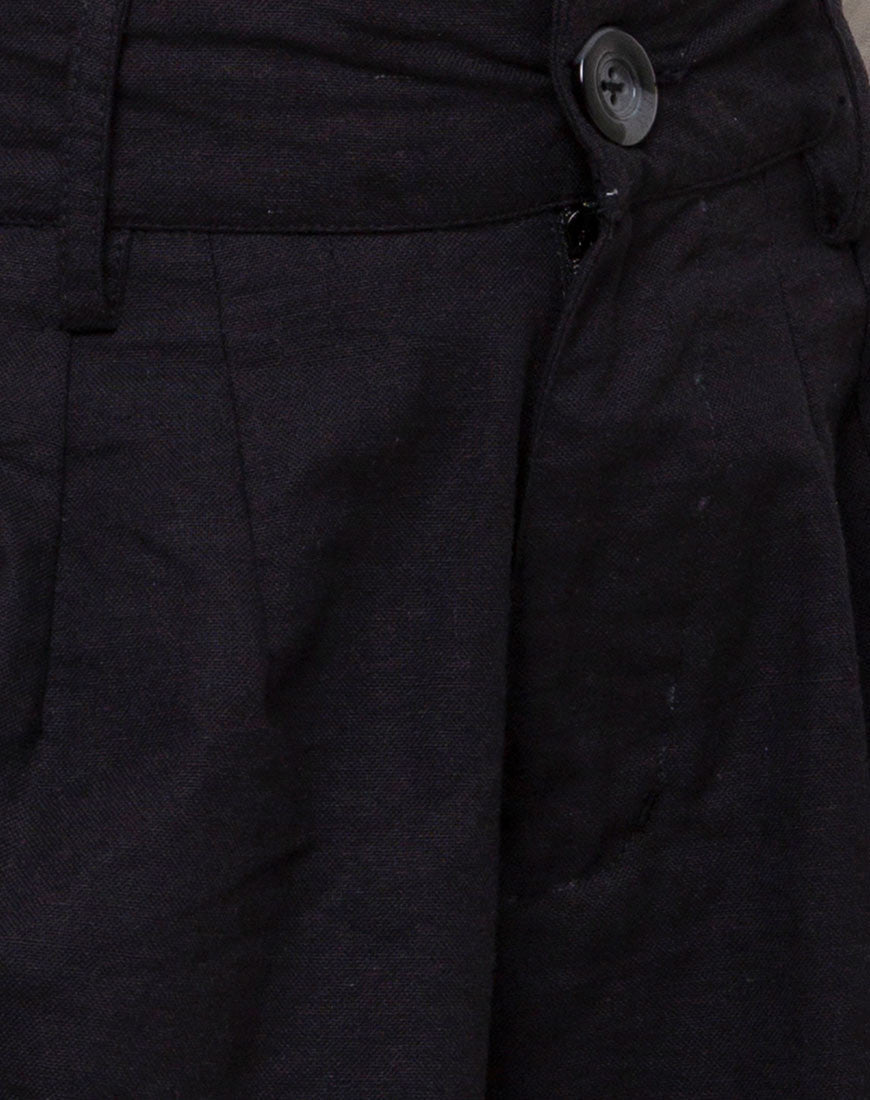 Lexta Short in Black