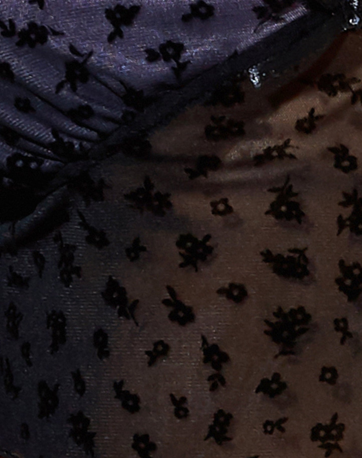 Vane Crop Top in Dainty Daisy Flock